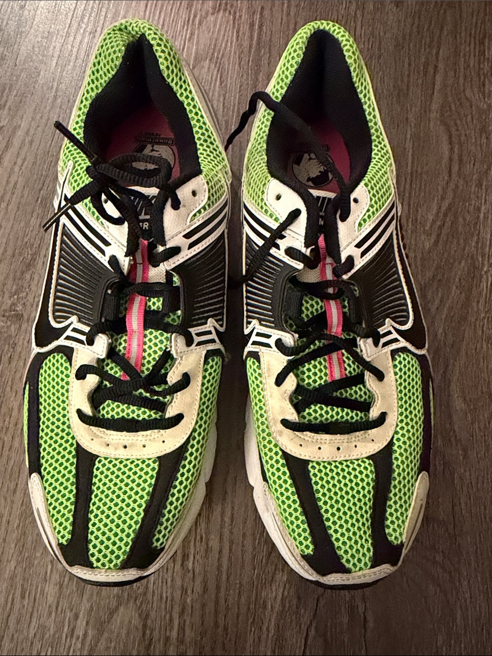 Nike Air Zoom Vomero 5 Lime Green Men 11.5 US